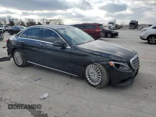 2016 Mercedes-Benz C 300 z VIN 55SWF4JBXGU172322, wystawiony jako Copart lot #41702295 z przebiegiem 131 977 mil mil oraz Szkoda całkowita • Salvage title. Historia ofert i sprzedaży dostępna na DreamBid. Obrazek 4.