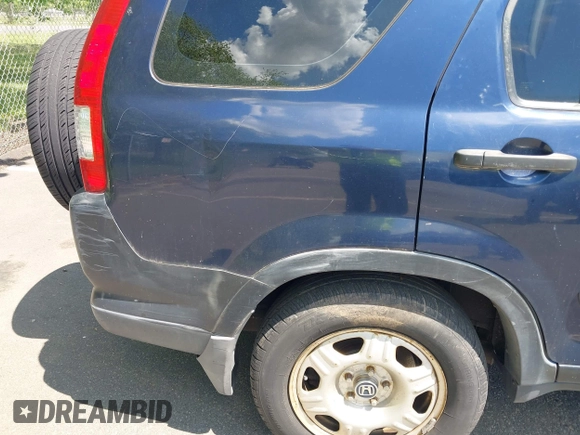 2006 Honda CR-V LX with VIN JHLRD785X6C030024, listed as a IAAI auction lot 42210266 with 108,010 mi miles and . Bid and sale history available at carsss.com. Image 15.
