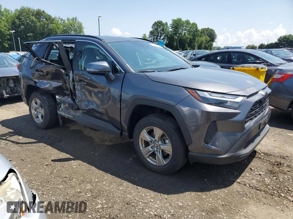 2024 Toyota RAV4 XLE with VIN 2T3P1RFV0RC431189, listed as a Copart auction lot 64742685 with 26,934 mi miles and Clean title. Bid and sale history available at DreamBid. Image 4.
