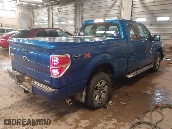 2013 Ford F-150 XL z VIN 1FTFX1EF7DFC85937, wystawiony jako IAAI lot #41930942 z przebiegiem 72 496 mil mil oraz . Historia ofert i sprzedaży dostępna na DreamBid. Obrazek 4.