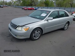 2003 Toyota Avalon XL with VIN 4T1BF28B93U279272, listed as a IAAI auction lot 42106495 with 161,904 mi miles and . Bid and sale history available at carsss.com. Image 2.