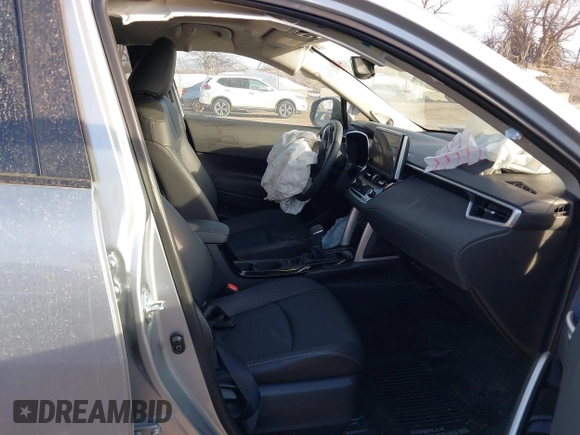 2024 Toyota Corolla Cross XLE with VIN 7MUDAABG0RV119925, listed as a IAAI auction lot 41763485 with 3,111 mi miles and . Bid and sale history available at DreamBid. Image 5.