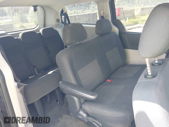 2008 Dodge Grand Caravan SE with VIN 1D8HN44H78B126241, listed as a IAAI auction lot 42245918 with 137,424 mi miles and . Bid and sale history available at DreamBid. Image 8.