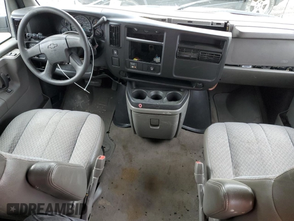 2005 Chevrolet Express Passenger with VIN 1GAHG39U351116163, listed as a Copart auction lot 51605745 with 139,372 mi miles and Clean title. Bid and sale history available at DreamBid. Image 8.