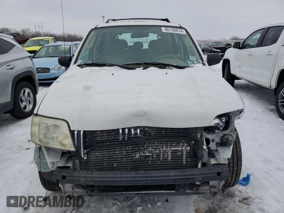 2007 Mercury Mariner Convenience z VIN 4M2YU80Z17KJ17566, wystawiony jako Copart lot #86136014 z przebiegiem 134 328 mil mil oraz Szkody całkowita. Historia ofert i sprzedaży dostępna na DreamBid. Obrazek 5.