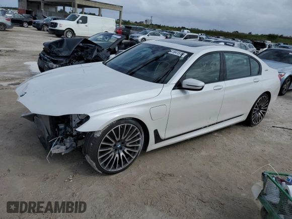2018 BMW 7 Series 740e xDrive iPerformance with VIN WBA7J2C57JG938209, listed as a Copart auction lot 41841513 with 45,578 mi miles. Bid and sale history available at carsss.com. Image 1.