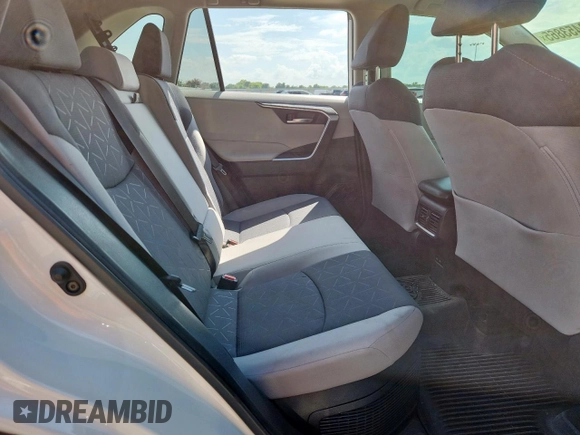 2022 Toyota RAV4 Hybrid XLE with VIN JTMRWRFV3NJ054827, listed as a Copart auction lot 63453865 with 26,063 mi miles and Salvage title. Bid and sale history available at DreamBid. Image 10.