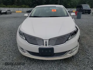 2015 Lincoln MKZ z VIN 3LN6L2G95FR626407, wystawiony jako Copart lot #63658825 z przebiegiem 121 361 mil mil oraz Szkoda całkowita • Salvage title. Historia ofert i sprzedaży dostępna na DreamBid. Obrazek 5.