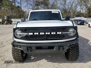 2022 Ford Bronco with VIN 1FMEE5DP0NLA95804, listed as a Copart auction lot 41289944 with 21,936 mi miles. Bid and sale history available at carsss.com. Image 5.