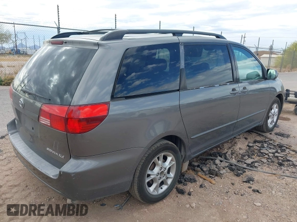2005 Toyota Sienna XLE with VIN 5TDZA22C55S227647, listed as a IAAI auction lot 42007645 with 183,114 mi miles and . Bid and sale history available at carsss.com. Image 4.