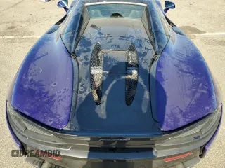 2018 McLaren 570S z VIN SBM13FAA8JW005006, wystawiony jako Copart lot #59641834 z przebiegiem 38 683 mil mil oraz Szkody całkowita. Historia ofert i sprzedaży dostępna na DreamBid. Obrazek 10.