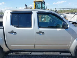 2017 Nissan Frontier SV with VIN 1N6AD0ER8HN751858, listed as a IAAI auction lot 41877256 with 84,007 mi miles and . Bid and sale history available at DreamBid. Image 14.