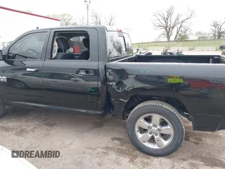 2016 Ram 1500 Big Horn z VIN 3C6RR7LT4GG384177, wystawiony jako IAAI lot #42076327 z przebiegiem 97 572 mil mil oraz . Historia ofert i sprzedaży dostępna na DreamBid. Obrazek 6.