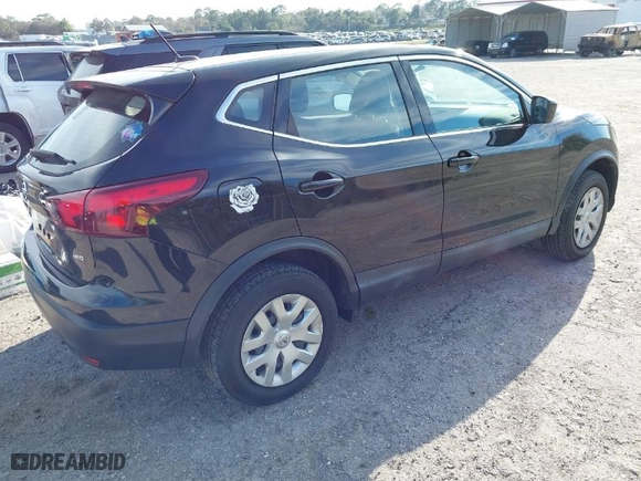 2019 Nissan Rogue Sport S with VIN JN1BJ1CR0KW338006, listed as a IAAI auction lot 41618094 with 62,529 mi miles. Bid and sale history available at carsss.com. Image 4.