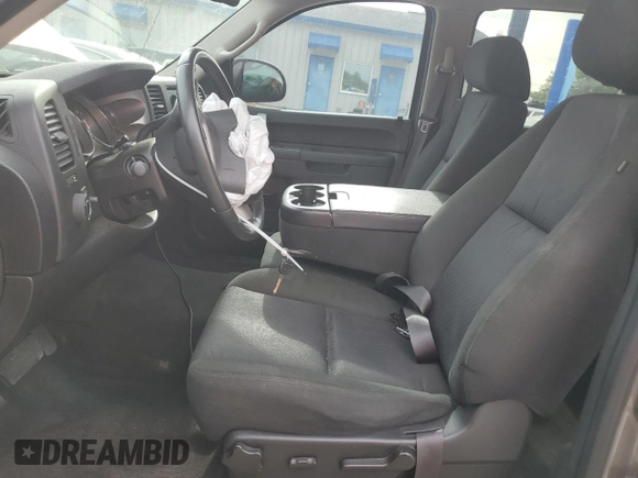 2013 GMC Sierra 1500 SLE z VIN 3GTP1VE09DG315009, wystawiony jako Copart lot #55240595 z przebiegiem 95 510 mil mil oraz Szkoda całkowita • Salvage title. Historia ofert i sprzedaży dostępna na DreamBid. Obrazek 7.