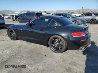 2011 BMW Z4 sDrive35is with VIN WBALM1C58BE393909, listed as a Copart auction lot 89218305 with 112,502 mi miles and Salvage Title. Bid and sale history available at carsss.com. Image 2.