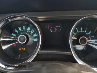 2013 Ford Mustang V6 with VIN 1ZVBP8AM3D5259477, listed as a Copart auction lot 51138405 with 104,667 mi miles and Salvage Title. Bid and sale history available at carsss.com. Image 9.