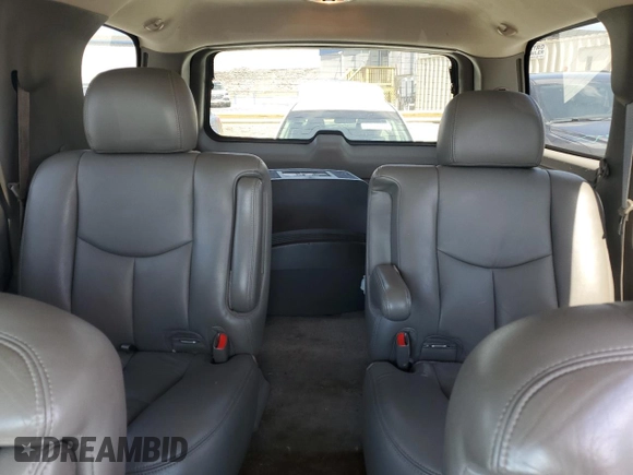 2006 Chevrolet Tahoe LT z VIN 1GNEC13Z36R133165, wystawiony jako Copart lot #50787575 z przebiegiem 119 303 mil mil oraz Szkoda całkowita • Salvage title. Historia ofert i sprzedaży dostępna na DreamBid. Obrazek 10.