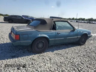 1993 Ford Mustang z VIN 1FACP44MXPF128112, wystawiony jako Copart lot #54756785 z przebiegiem 92 587 mil mil oraz Czysty tytuł • Clean title. Historia ofert i sprzedaży dostępna na DreamBid. Obrazek 3.