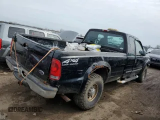 2000 Ford F-350 XL with VIN 1FTSX31L1YEA04863, listed as a Copart auction lot 47616965 with 239,016 mi miles and Clean title. Bid and sale history available at DreamBid. Image 3.