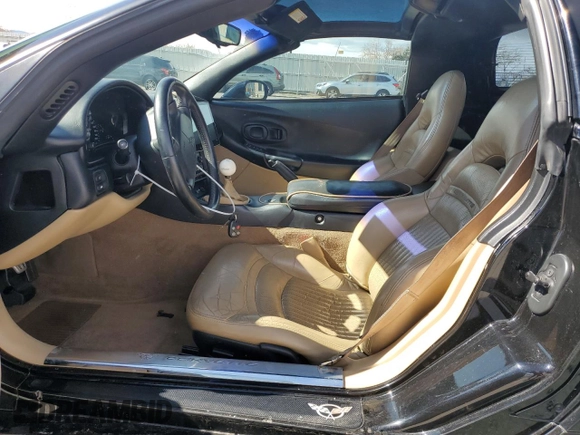 2000 Chevrolet Corvette with VIN 1G1YY22G5Y5109594, listed as a Copart auction lot 49349065 with 114,002 mi miles and Salvage Title. Bid and sale history available at DreamBid. Image 7.
