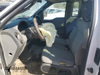 2004 Ford F-150 XL с VIN 1FTVF12564NB20204, выставлен на аукционе Copart как лот 50256655 с пробегом 211 041 миль миль и Списание • Salvage title. История ставок и продаж доступна на DreamBid. Изображение 7.