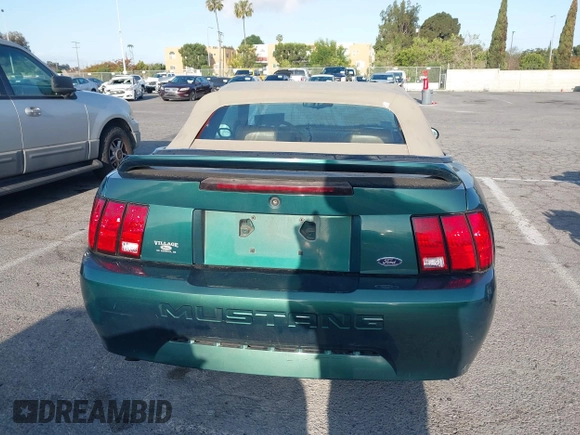 2000 Ford Mustang with VIN 1FAFP444XYF207441, listed as a IAAI auction lot 42120700 with 119,335 mi miles. Bid and sale history available at carsss.com. Image 16.