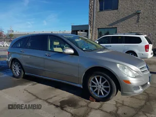 2006 Mercedes-Benz R-Class 3.5L with VIN 4JGCB65E46A032480, listed as a IAAI auction lot 41265070 with 149,961 mi miles. Bid and sale history available at carsss.com. Image 1.