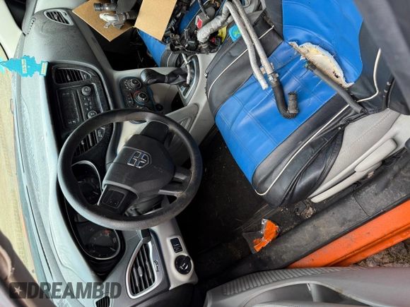 2013 Dodge Dart SXT with VIN 1C3CDFBA6DD221356, listed as a Copart auction lot 56742695 with Not Provided miles and Clean Title. Bid and sale history available at DreamBid. Image 5.