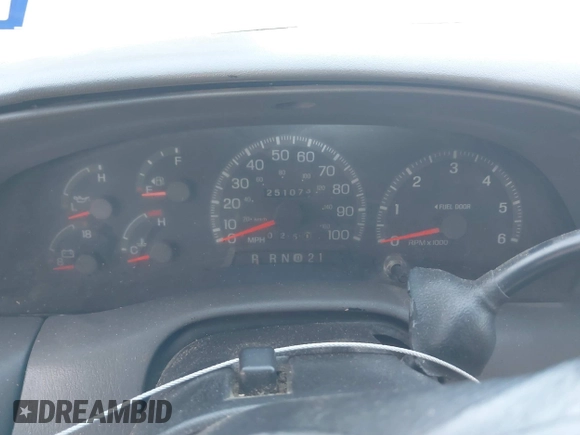 1997 Ford F-150 XL with VIN 1FTEX18L0VKC14651, listed as a IAAI auction lot 41228875 with 251,074 mi miles. Bid and sale history available at carsss.com. Image 7.
