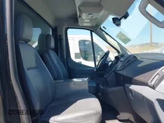 2017 Ford Transit с VIN 1FDBF9ZM4HKB57754, выставлен на аукционе IAAI как лот 42370336 с пробегом 118 195 миль миль и . История ставок и продаж доступна на DreamBid. Изображение 13.