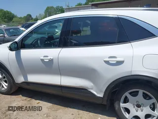2020 Ford Escape SE z VIN 1FMCU9G63LUA85246, wystawiony jako IAAI lot #42414015 z przebiegiem 54 578 mil mil oraz . Historia ofert i sprzedaży dostępna na DreamBid. Obrazek 15.