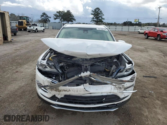 2016 Lincoln MKC Reserve with VIN 5LMCJ3D98GUJ04364, listed as a Copart auction lot 49130795 with 92,822 mi miles and Salvage title. Bid and sale history available at DreamBid. Image 5.