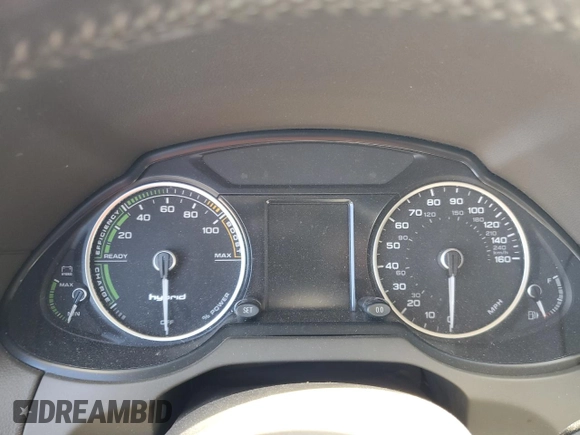 2015 Audi Q5 Hybrid Prestige with VIN WA1C8AFP5FA014053, listed as a Copart auction lot 82100654 with Not provided miles and Salvage title. Bid and sale history available at DreamBid. Image 9.