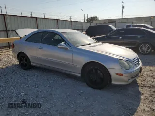 2005 Mercedes-Benz CLK 320 with VIN WDBTJ65J95F147662, listed as a Copart auction lot 65940304 with 1,523 mi miles and Salvage Title. Bid and sale history available at carsss.com. Image 4.
