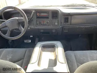 2004 Chevrolet Silverado 1500 with VIN 2GCEC19V041301251, listed as a Copart auction lot 89117805 with 314,227 mi miles and Clean Title. Bid and sale history available at carsss.com. Image 9.