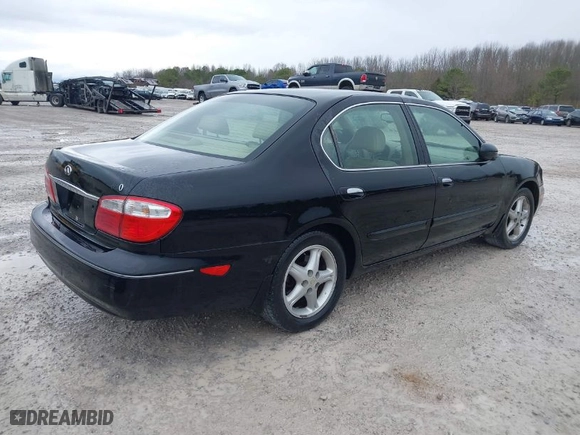 2001 Infiniti I30 Luxury with VIN JNKCA31A51T025087, listed as a IAAI auction lot 41726025 with 253,148 mi miles. Bid and sale history available at carsss.com. Image 4.