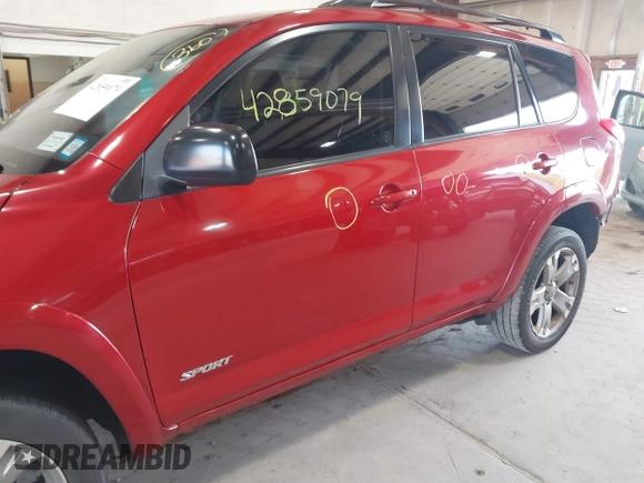 2009 Toyota RAV4 Sport с VIN JTMBF32V49D018332, выставлен на аукционе IAAI как лот 42859079 с пробегом 127 073 миль миль и . История ставок и продаж доступна на DreamBid. Изображение 20.