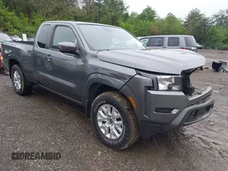 2022 Nissan Frontier S z VIN 1N6ED1CL0NN679300, wystawiony jako IAAI lot #41971838 z przebiegiem 60 181 mil mil oraz . Historia ofert i sprzedaży dostępna na DreamBid. Obrazek 1.