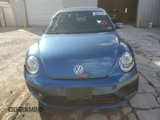 2019 Volkswagen Beetle S with VIN 3VWFD7AT3KM710264, listed as a Copart auction lot 80667354 with 53,821 mi miles and Salvage Title. Bid and sale history available at carsss.com. Image 5.