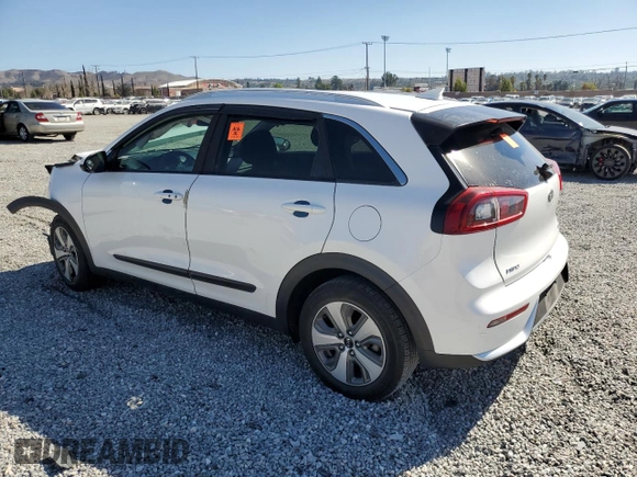 2018 Kia Niro LX with VIN KNDCB3LC9J5170876, listed as a Copart auction lot 46695975 with 33,373 mi miles and Salvage Title. Bid and sale history available at carsss.com. Image 2.