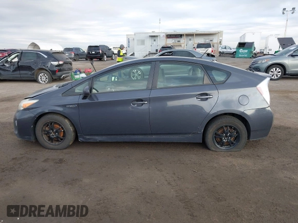 2013 Toyota Prius One with VIN JTDKN3DU9D5659549, listed as a IAAI auction lot 42088069 with 370,962 mi miles and . Bid and sale history available at DreamBid. Image 14.