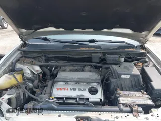 2005 Toyota Highlander z VIN JTEEP21A750118148, wystawiony jako IAAI lot #42489518 z przebiegiem 170 336 mil mil oraz . Historia ofert i sprzedaży dostępna na DreamBid. Obrazek 10.