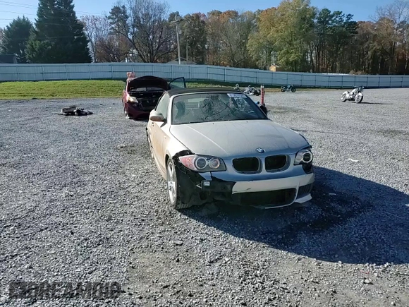 2008 BMW 1 Series 135i with VIN WBAUN93568VK40034, listed as a Copart auction lot 81903054 with 180,935 mi miles and Salvage title. Bid and sale history available at DreamBid. Image 11.
