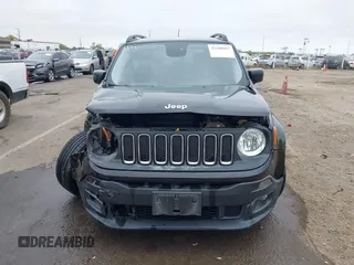 2017 Jeep Renegade Latitude with VIN ZACCJABB9HPE58804, listed as a IAAI auction lot 42100567 with 100,474 mi miles. Bid and sale history available at carsss.com. Image 12.
