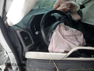 2020 Ford Expedition Max Platinum z VIN 1FMJK1MT5LEA75174, wystawiony jako Copart lot #85696414 z przebiegiem 111 278 mil mil oraz Szkoda całkowita • Salvage title. Historia ofert i sprzedaży dostępna na DreamBid. Obrazek 8.