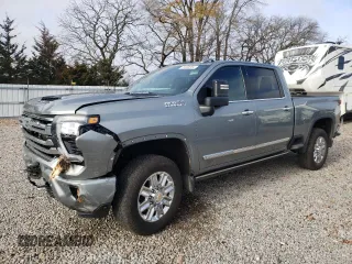 2024 Chevrolet Silverado 3500HD High Country with VIN 2GC4YVEY2R1127386, listed as a Copart auction lot 79103684 with 19,715 mi miles and Salvage Title. Bid and sale history available at carsss.com. Image 1.