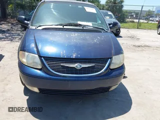 2002 Chrysler Town & Country Limited with VIN 2C8GP64LX2R611906, listed as a IAAI auction lot 42041345 with 166,896 mi miles. Bid and sale history available at carsss.com. Image 6.