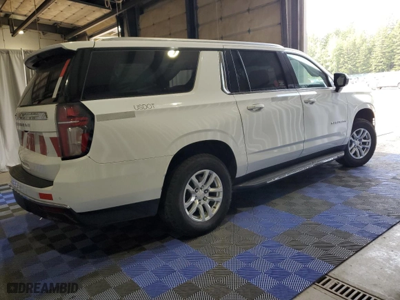 2022 Chevrolet Suburban LT with VIN 1GNSKCKDXNR165519, listed as a Copart auction lot 63389654 with 139,715 mi miles and Clean Title. Bid and sale history available at carsss.com. Image 3.