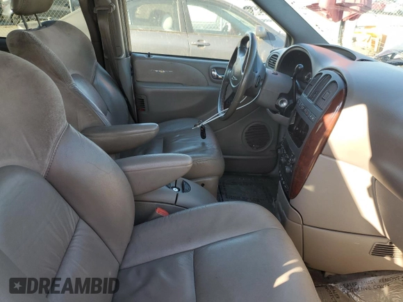 2001 Chrysler Town & Country Limited with VIN 2C8GP64L61R274410, listed as a Copart auction lot 83494004 with 164,347 mi miles and Salvage Title. Bid and sale history available at carsss.com. Image 7.